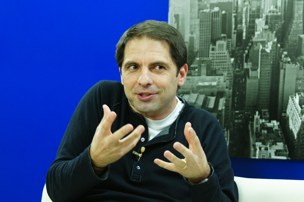  3Seriale Dan Negru Sunt Mare Fan De Seriale Americane